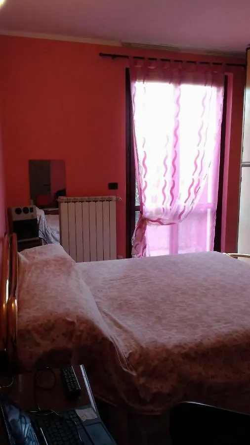 Villetta Rossini: Shared Apartment with Taxi Service Valbrembo